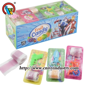 cuộn kẹo dẻo bằng đồ chơi